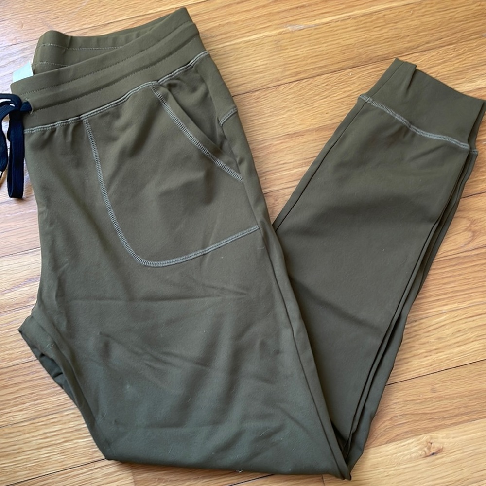Zyia joggers- LIKE NEW